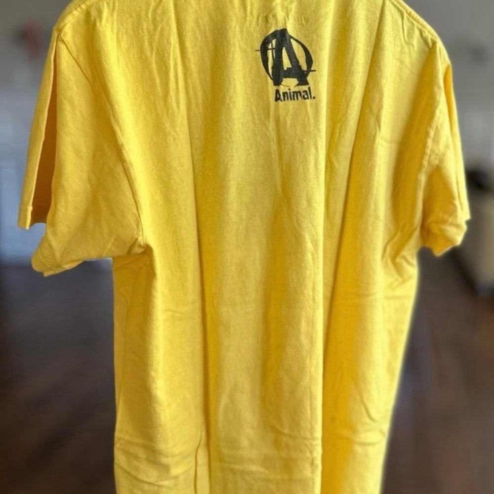 ANIMAL 'PAK' ICONIC YELLOW TEE (L) - Picture 2 of 5